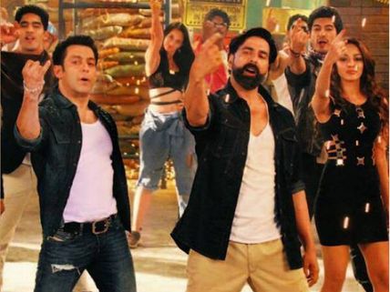Watch Salman And Akshay Answer 'Yeh Fugly Fugly Kya Hai'!