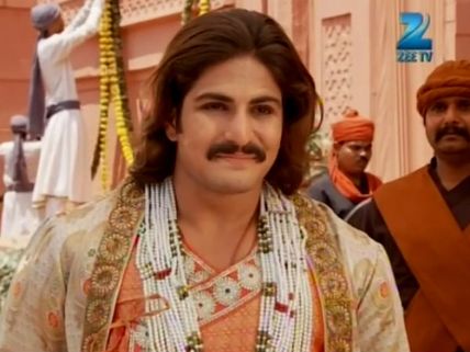 Jodha Akbar: 12th May; Jalal Ignores Rukhaiya To Arrange For Jodha's Arrival