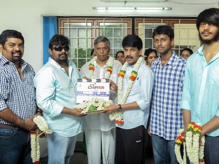 Mysskin's Pisasu Muhurat Pics