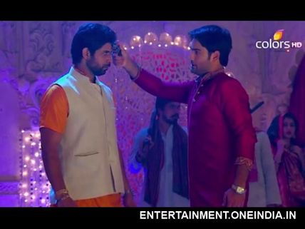 Madhubala - Ek Ishq Ek Junoon: 22nd May; Raja Punishes Bhanu For Forcing Madhu To Dance (Pics)