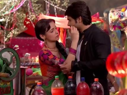 Rangrasiya: 27th May; Paro Feels Sorry For Not Trusting Rudra (Pics)