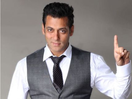 Salman Khan Meets His Young Fan In Mumbai