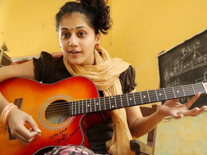 Vivek's Praises Taapsee To Heavens