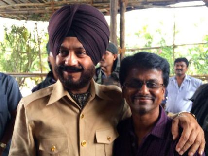 AR Murugadoss' Hindi Thuppakki Watched By A Prominent Personality