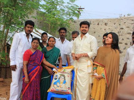 Photos: Vijay's 40th Birthday Celebration Begins