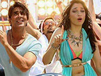 Watch: Akki's Party Song 'Johnny Johnny' From It's Entertainment