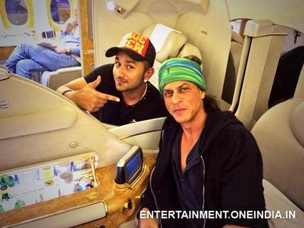 See Pic: Honey Singh's Surprise Aerial Meet With SRK!