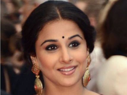 Vidya Balan Loves To Spy On Amitabh and Mr Modi