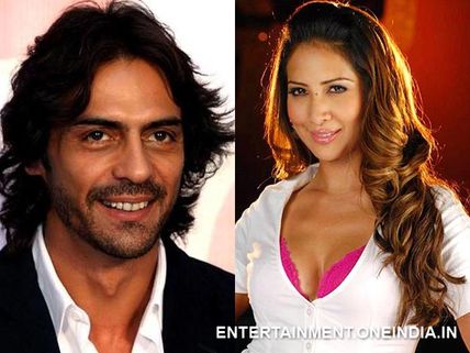 Celebrity Siblings Who Are 'Not Close'