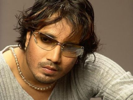 Mika Singh Soon To Make Bollywood Debut!