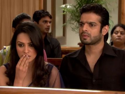 Yeh Hai Mohabbatein: 12th July; Shagun In Trouble With Evidence Against Her! (Photos)