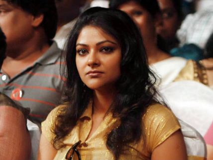 Abhirami To Play Police Officer