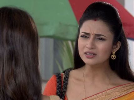 Divyanka Tripathi's Personal Items Damaged On Yeh Hai Mohabbatein Sets