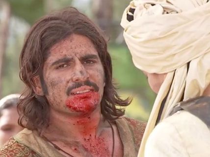 Jodha Akbar: Rukhaiya Salutes Jodha When Jalal Returns To Haram (17th July-Photos)