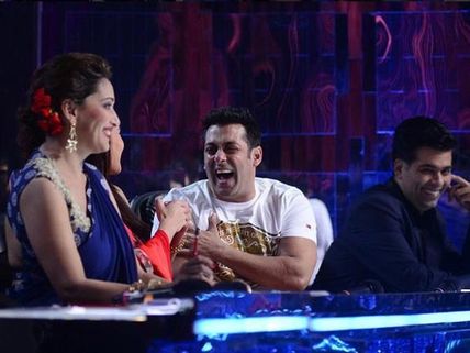 Salman Khan, Jacqueline's 'Kick' Fun With Madhuri, Karan On Jhalak Dikhhla Jaa 7