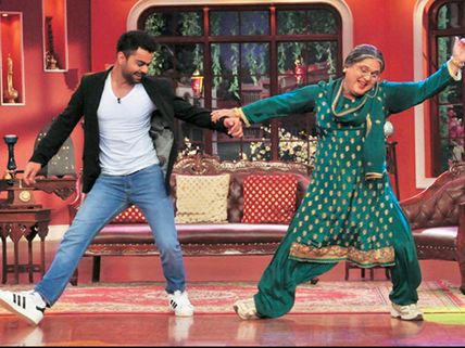 Virat Kohli Bowled Everyone Over AND Hit A Hat-Trick On Kapil Sharma's Comedy Nights