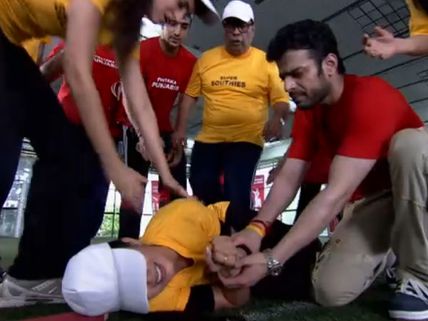 Yeh Hai Mohabbatein: Raman Brushes Ishita's Teeth (Photos)