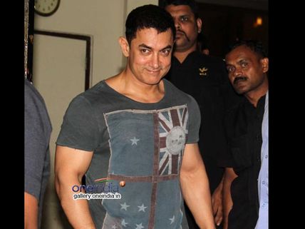 SPOTTED: Aamir Khan, Rajkumar Hirani, Siddharth Roy Kapur