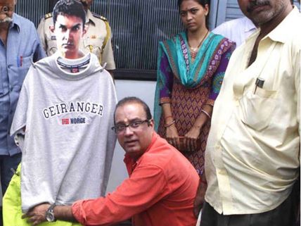 Aamir Khan Gets Dressed By MLA Krishna Hegde