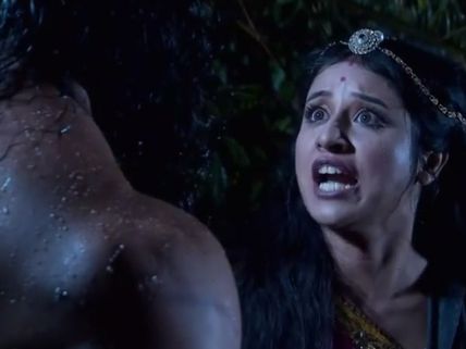 Jodha Akbar: Jodha Rescues Khaiber, Gets Kidnapped Again! (11th August-Photos)