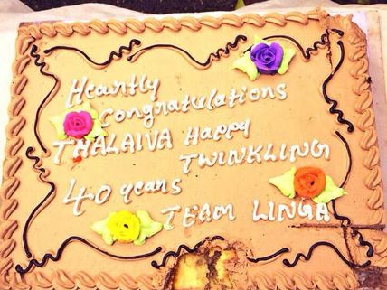 Rajinikanth Cuts Cake On Lingaa Sets To Mark His 40th Year In Films