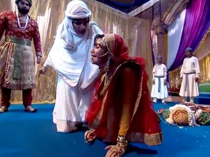 Jodha Akbar: Mahamanga Fails With Her Master Plan With Atifa!