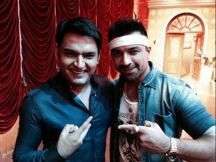 Kapil Sharma Embarrassed When Cornered By Ajaz Khan About His Comedy Nights' Gig