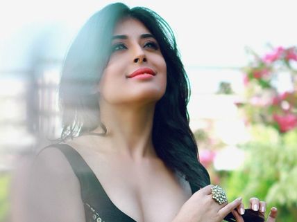 MTV Webbed Host Kritika Kamra's Online Accounts Hacked!