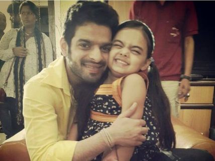 Yeh Hai Mohabbetain: Ruhi To Test Raman's Love!