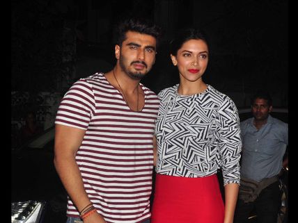 See Pics: Deepika-Arjun Play Perfect Host At Finding Fanny Special Screening
