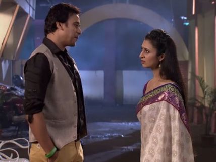 Yeh Hai Mohabbatein: Raman, Ishita Fall For Param's Plot!