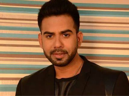 Shakila To Cast Santhosh In Her Movie