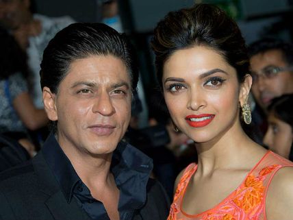 Shahrukh Khan On Cleavage News: I Can't Do What Deepika Did