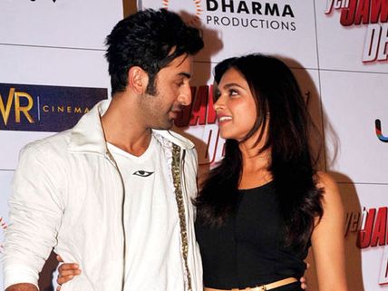 Why Does Shobha De Taunt Ranbir Kapoor Or Deepika Padukone?