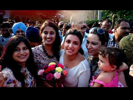 Aditya Roy Kapur Gets Mobbed At Parineeti Chopra's House!
