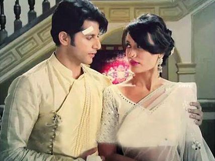 Qubool Hai: Ahil Disgusted With Sanam, Crushes Dream House