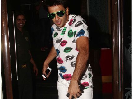 See Pics: Dil Dhadakne Do Actors Party Hard