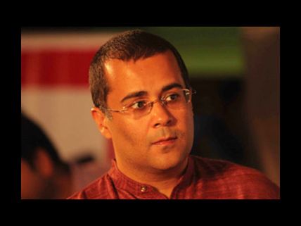 Chetan Bhagat Still Miffed With Makers Of 3 Idiots?