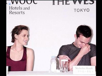 Kristen Stewart & Nicholas Hoult, Co-Stars Of Equals Are Inseparable