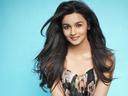 Alia Bhatt Likely To Be Seen In Chetan Bhagat's Next!