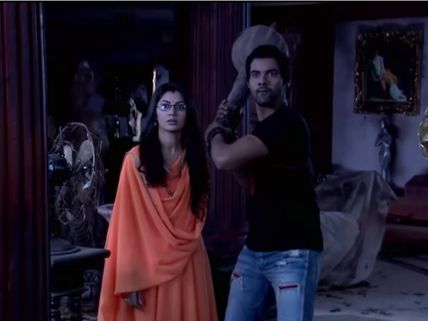 Kumkum Bhagya: Abhi And Pragya In Haunted House!
