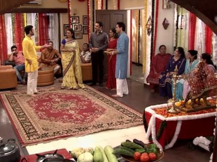 Yeh Hai Mohabbatein: Navratri Brings Mani To Ishita's House!