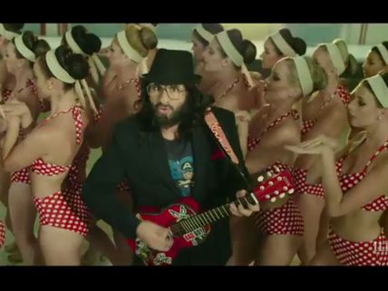 Watch: Saif Ali Khan's New Peppy Song From Happy Ending