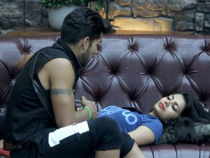 Bigg Boss 8: After Midnight Chat, Sonali Calls Gautam A Rowdy! 