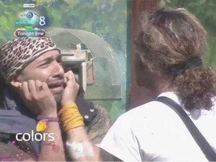 Bigg Boss 8: Praneet, Sonali Take Revenge On Ali Quli Mirza 