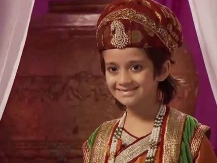 Jodha Akbar: Salim’s Disguised Adventure To Meet Anarkali!