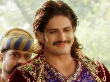 Jodha Akbar: Nadira’s Voice Enchants The Mughal Court