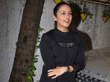 Snapped: Varun Dhawan And Huma Qureshi At Super Sunny Sound