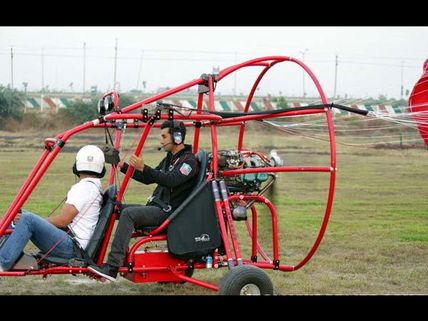 Ranbir Kapoor Goes Paragliding