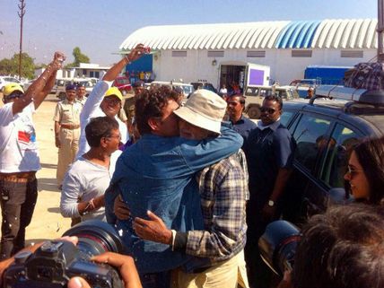 When Irrfan Khan Kissed Amitabh Bachchan